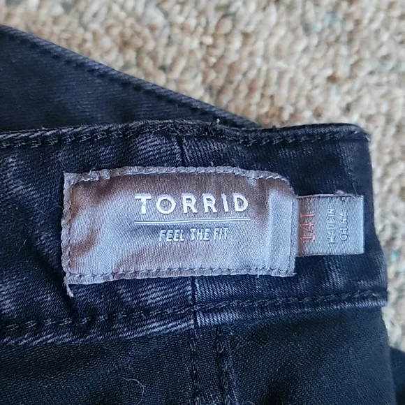 Torrid Distressed Jeans - Picture 4 of 5